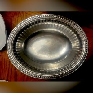 Wilton Armetale Serveware Flute and Pearls oval serving bowl